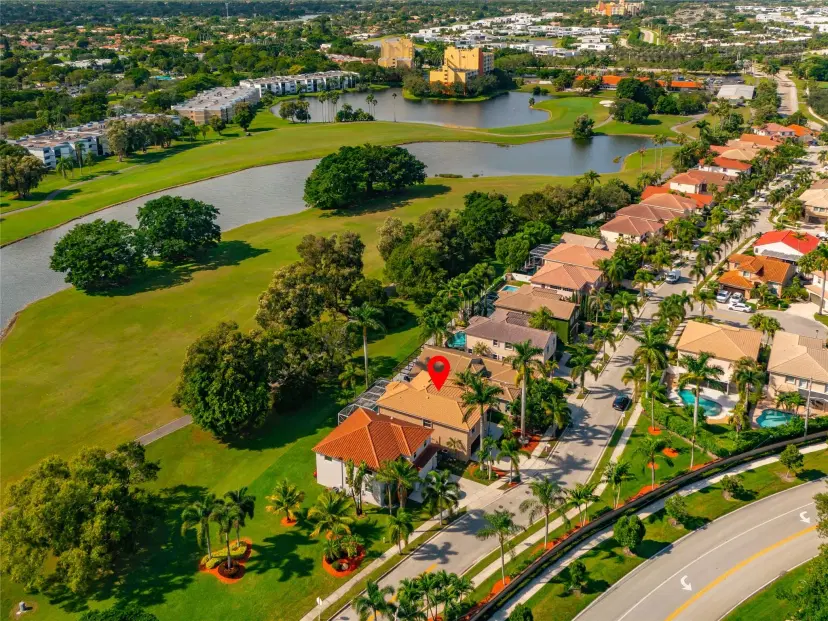 Picture of 16110 La Costa Dr, Weston FL 33326