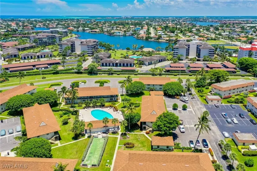 Picture of 235 Seaview Ct G5, Marco Island FL 34145