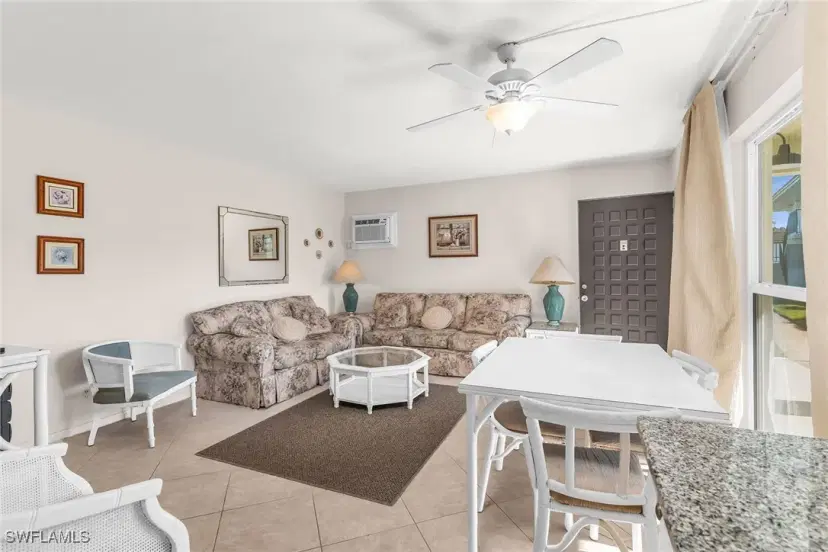 Picture of 235 Seaview Ct G5, Marco Island FL 34145