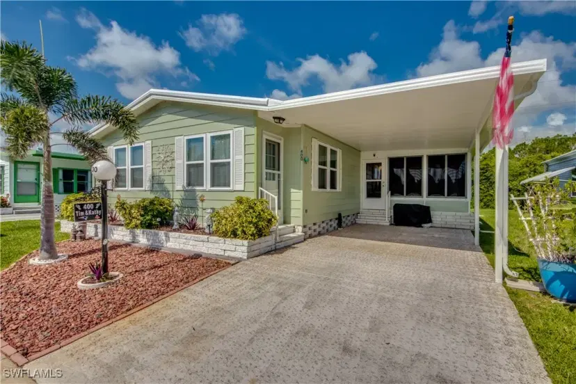 Picture of 400 Horizon Dr, North Fort Myers FL 33903
