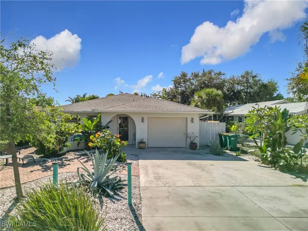 Picture of 550 110Th Ave N, Naples, FL 34108