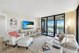 Picture of 17 Bluebill Ave 206, Naples, FL 34108
