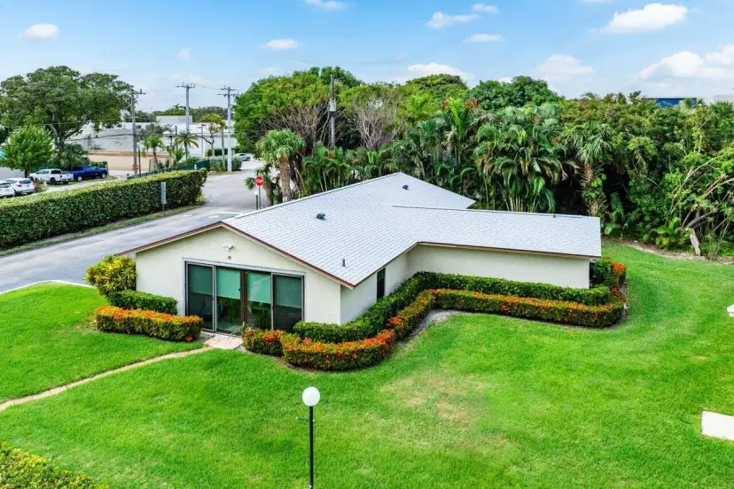 Picture of 555 Banyan Tree Lane 11, Delray Beach FL 33483