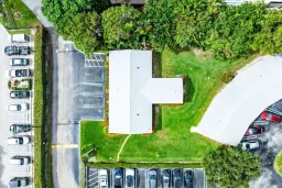 Picture of 555 Banyan Tree Lane 11, Delray Beach, FL 33483