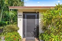 Picture of 555 Banyan Tree Lane 11, Delray Beach, FL 33483