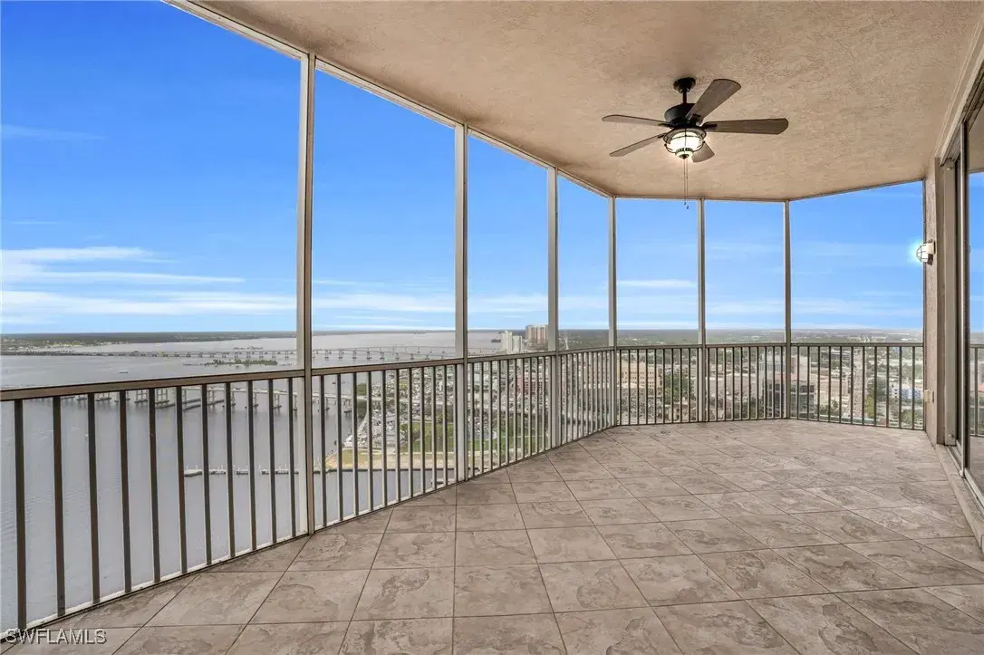 Picture of 2090 W First St H2908, Fort Myers, FL 33901