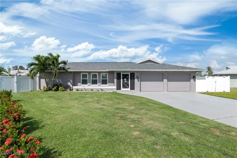 Picture of 6879 Sedgewick Ct, Fort Myers FL 33919