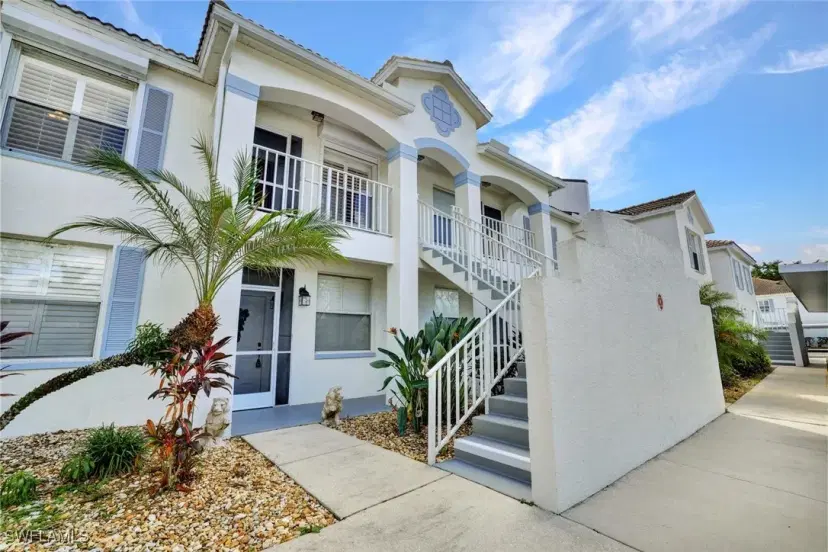 Picture of 1006 Mainsail Dr 224, Naples FL 34114