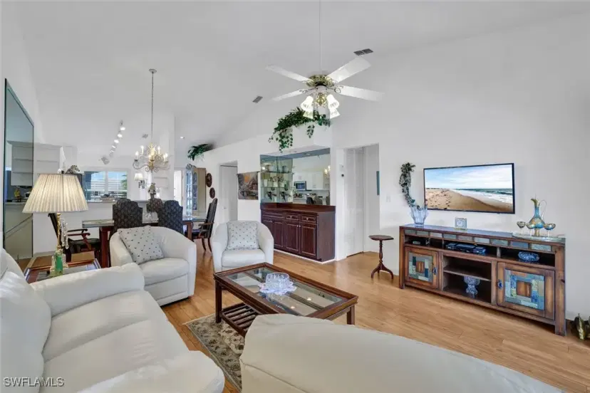 Picture of 1006 Mainsail Dr 224, Naples FL 34114