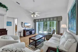 Picture of 1006 Mainsail Dr 224, Naples, FL 34114