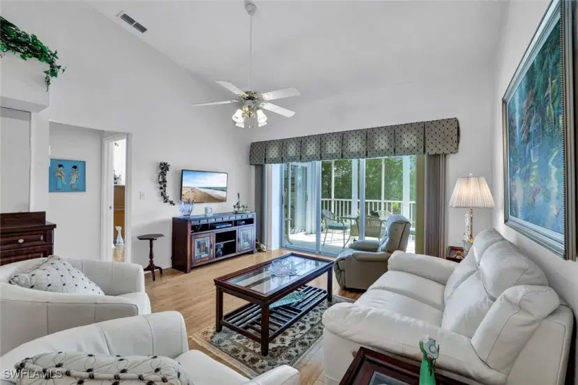 Picture of 1006 Mainsail Dr 224, Naples FL 34114