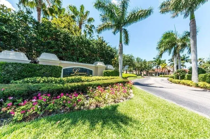 Picture of 1610 N 42Nd Circle 111, Vero Beach FL 32967
