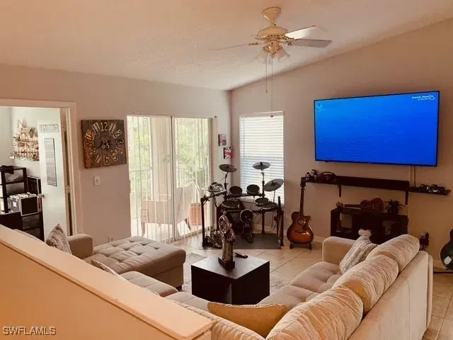 Picture of 124 Santa Clara Dr, Naples FL 34104
