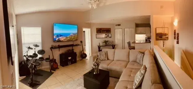 Picture of 124 Santa Clara Dr, Naples FL 34104