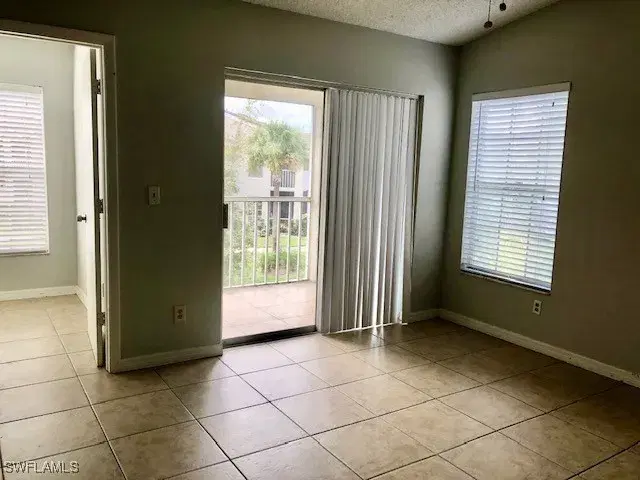 Picture of 124 Santa Clara Dr, Naples FL 34104
