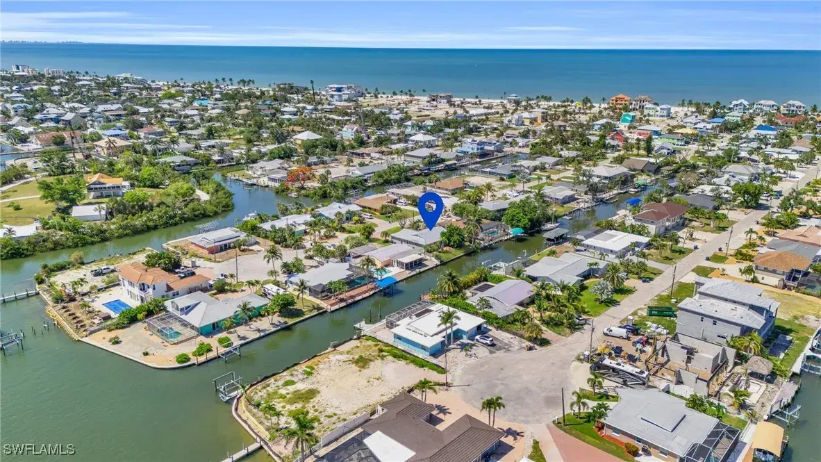 Picture of 453 Washington Ct, Fort Myers Beach, FL 33931