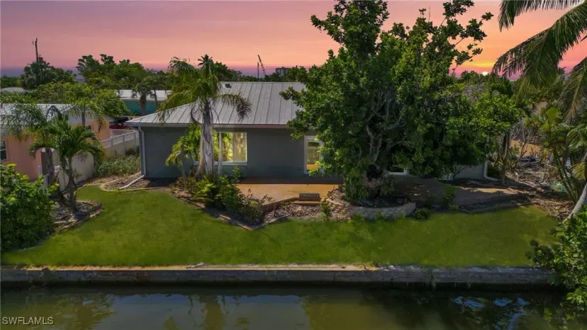 Picture of 453 Washington Ct, Fort Myers Beach FL 33931