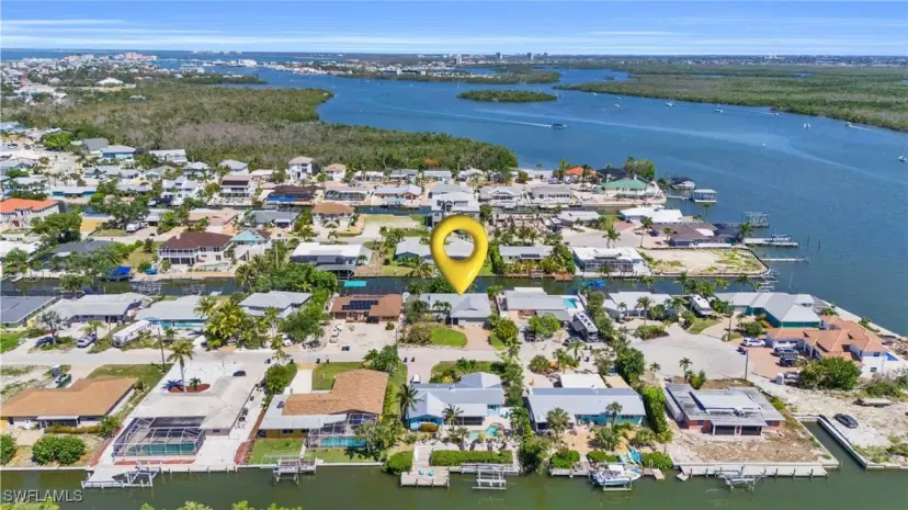 Picture of 453 Washington Ct, Fort Myers Beach FL 33931