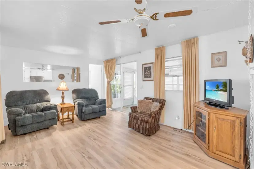 Picture of 93 Enchanting Blvd E-93, Naples FL 34112