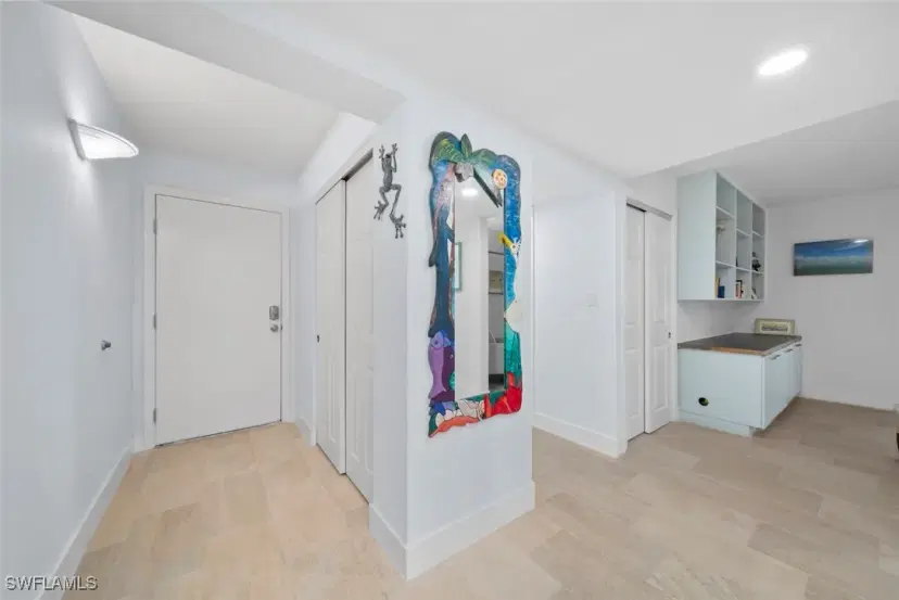 Picture of 200 Periwinkle Way 233, Sanibel FL 33957