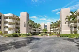 Picture of 5750 Camino Del Sol 102, Boca Raton, FL 33433
