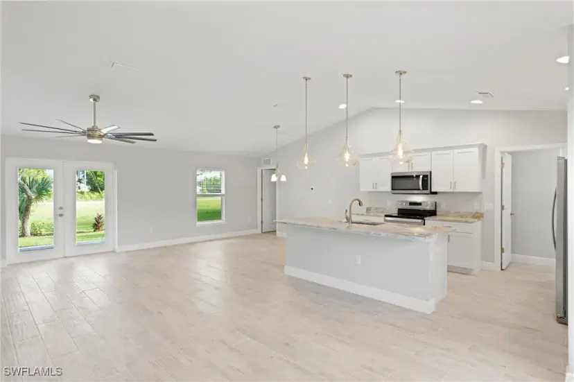 Picture of 604 Wilmington Pkwy, Cape Coral FL 33993