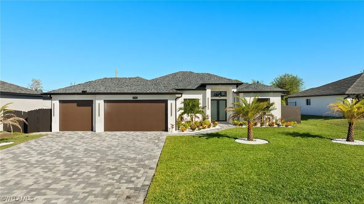 Picture of 1221 SW 35Th Ter, Cape Coral, FL 33914