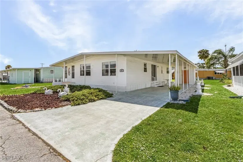 Picture of 301 Twig Ct N, North Fort Myers FL 33917