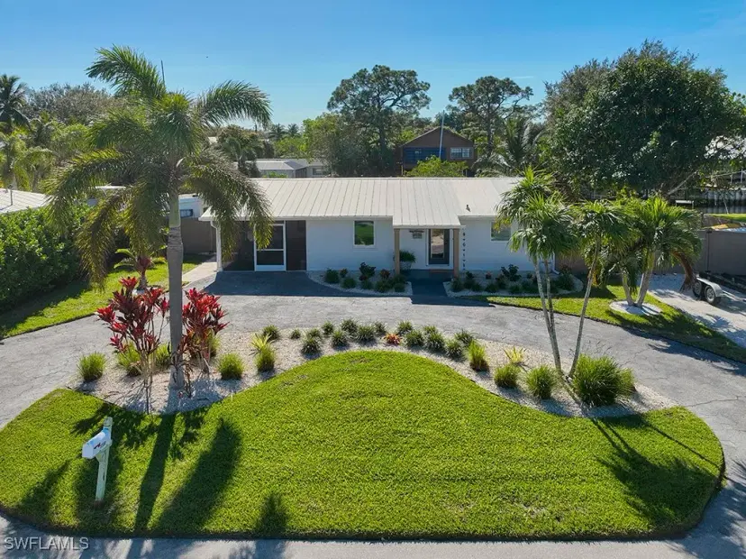 Picture of 2736 Riverview Dr, Naples FL 34112
