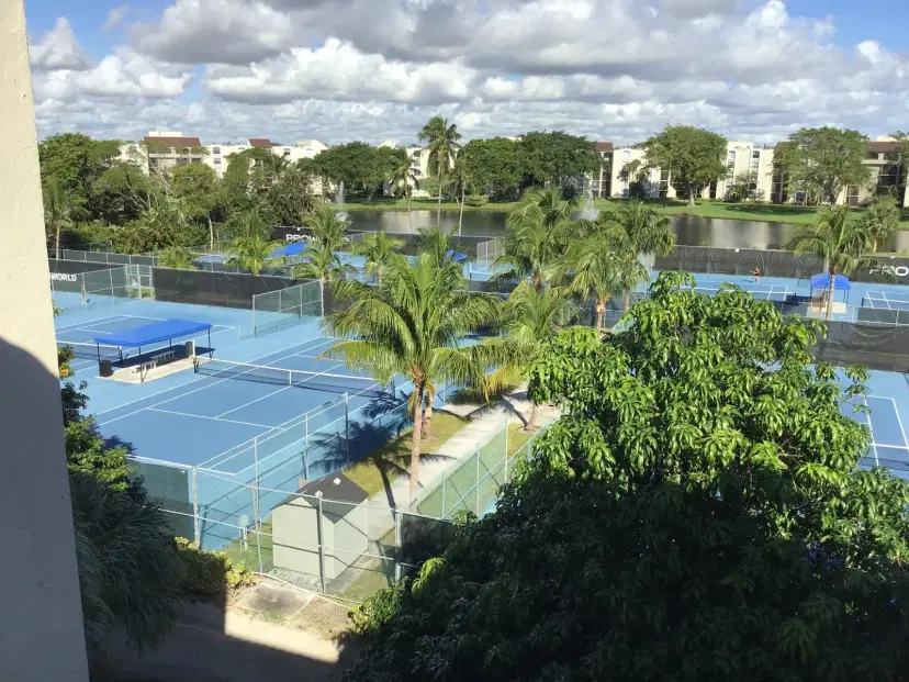Picture of 825 Egret Circle 504, Delray Beach FL 33444