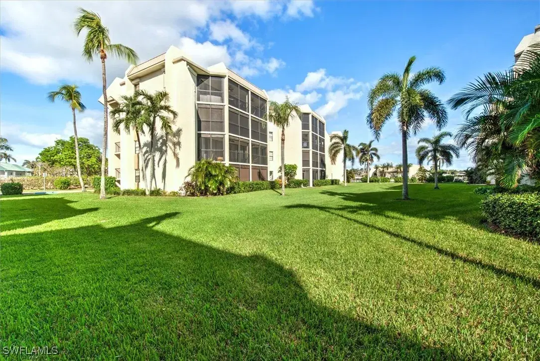 Picture of 929 Collier Ct B401, Marco Island, FL 34145