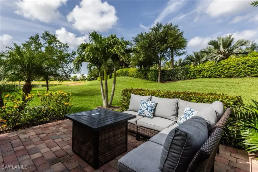 Picture of 14859 Edgewater Cir, Naples FL 34114