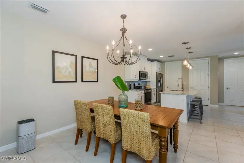 Picture of 14859 Edgewater Cir, Naples FL 34114
