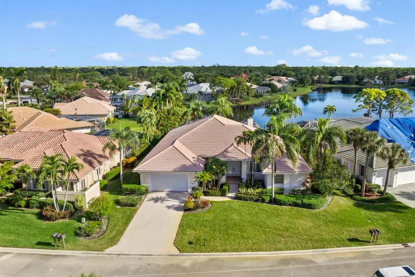 Picture of 8037 SE Woodlake Lane, Hobe Sound FL 33455