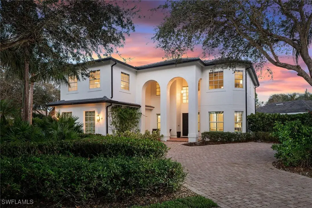 Picture of 7165 Mill Run Cir, Naples, FL 34109
