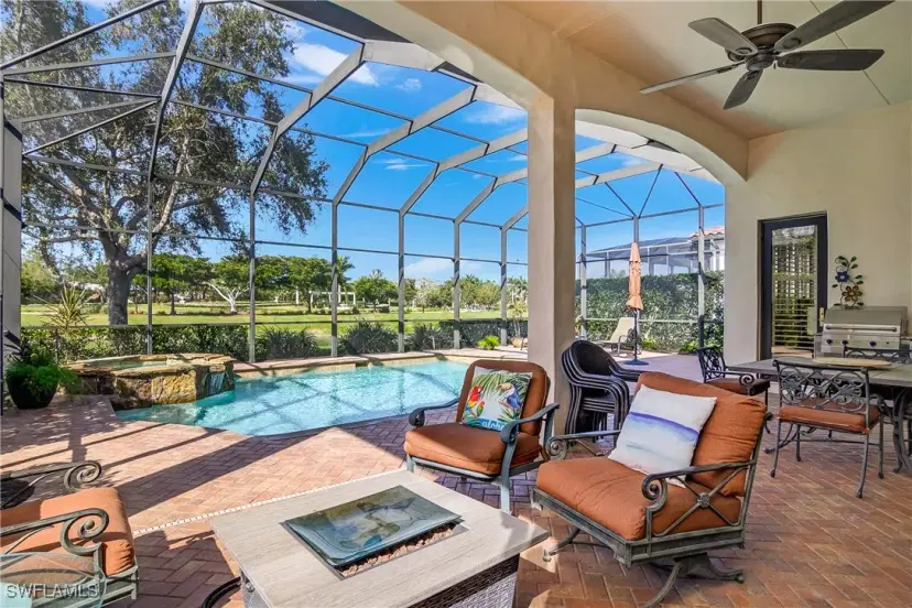 Picture of 9449 Napoli Ln, Naples FL 34113
