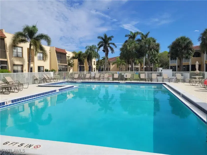 Picture of 12471 Mcgregor Blvd 10, Fort Myers FL 33919