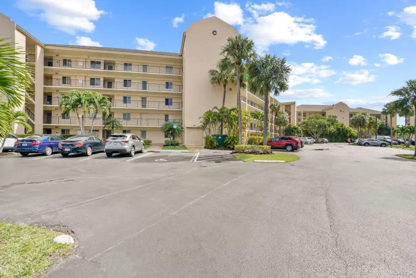 Picture of 275 Palm Avenue C406, Jupiter FL 33477