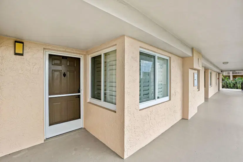 Picture of 275 Palm Avenue C406, Jupiter FL 33477