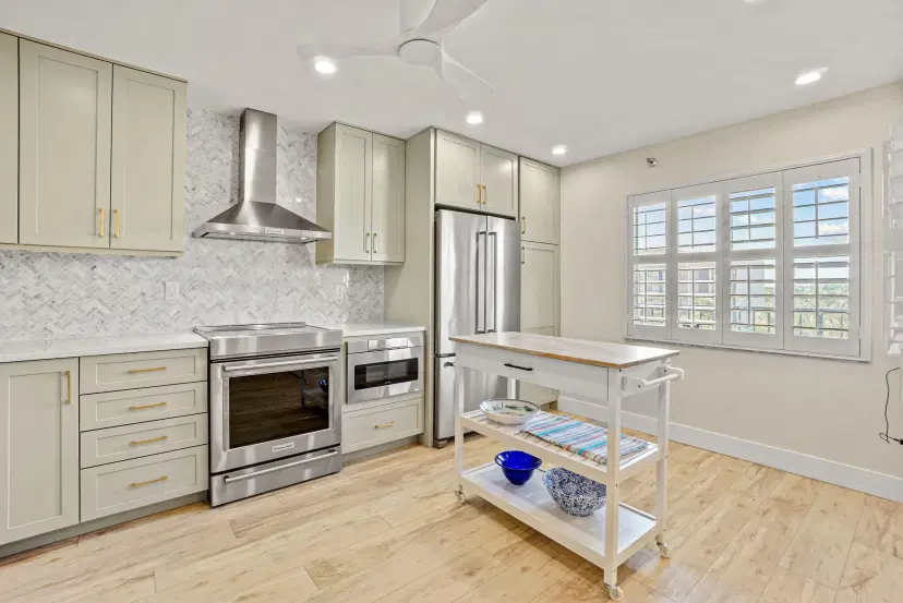 Picture of 275 Palm Avenue C406, Jupiter FL 33477