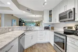 Picture of 360 Horse Creek Dr 102, Naples, FL 34110