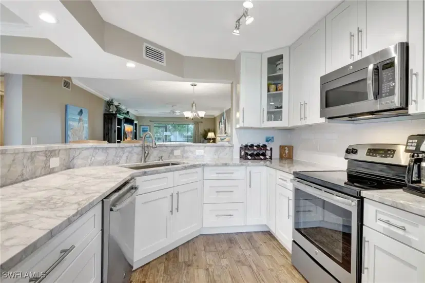 Picture of 360 Horse Creek Dr 102, Naples FL 34110
