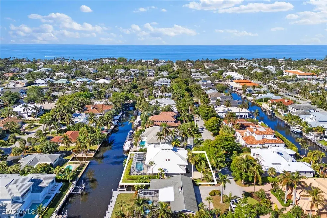 Picture of 500 15Th Ave S, Naples, FL 34102