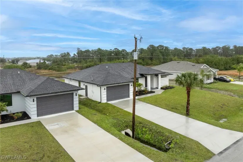Picture of 387 Paulcrest Ave, Lehigh Acres FL 33974