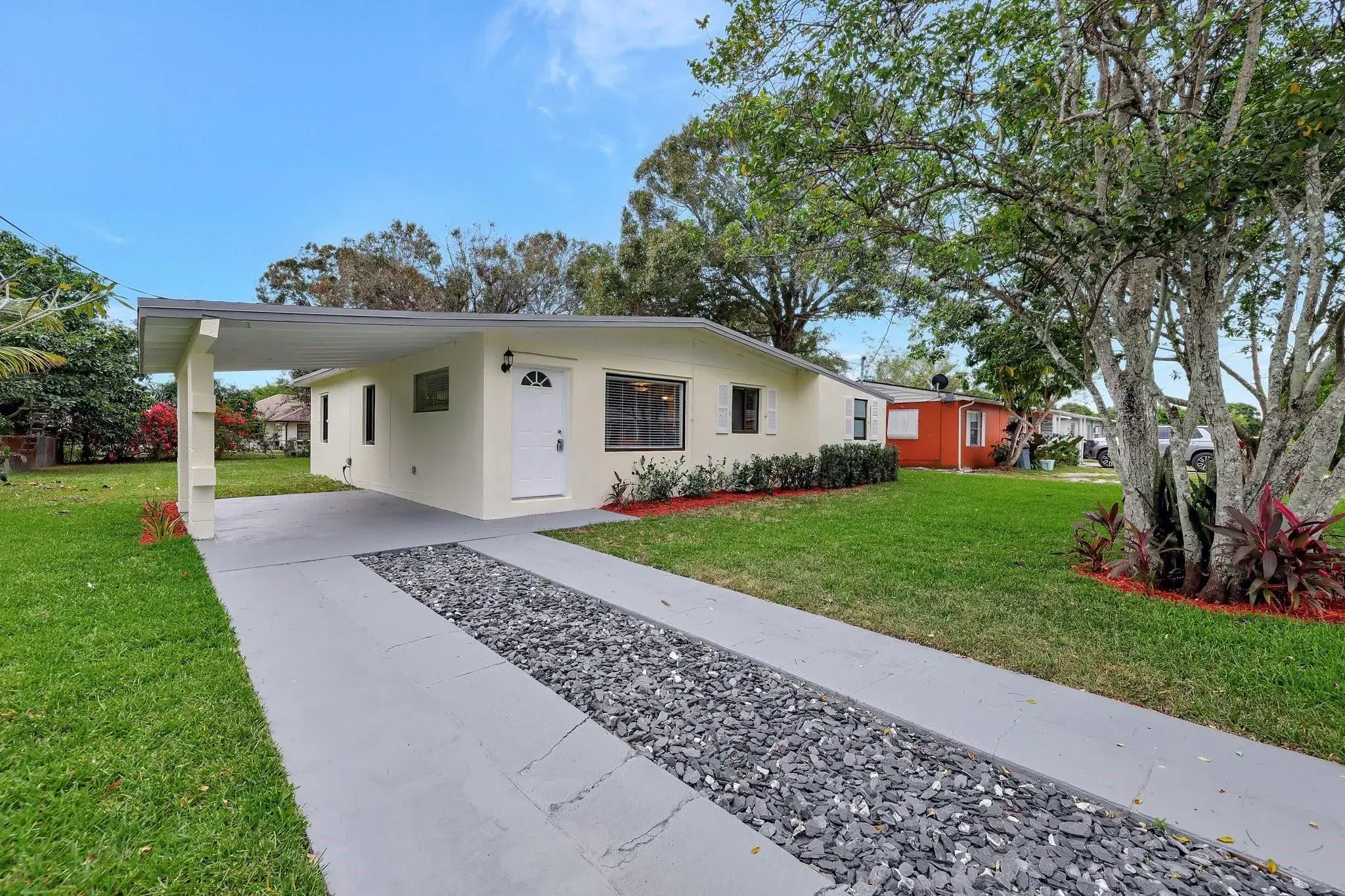 Picture of 705 Palm Avenue, Fort Pierce, FL 34982