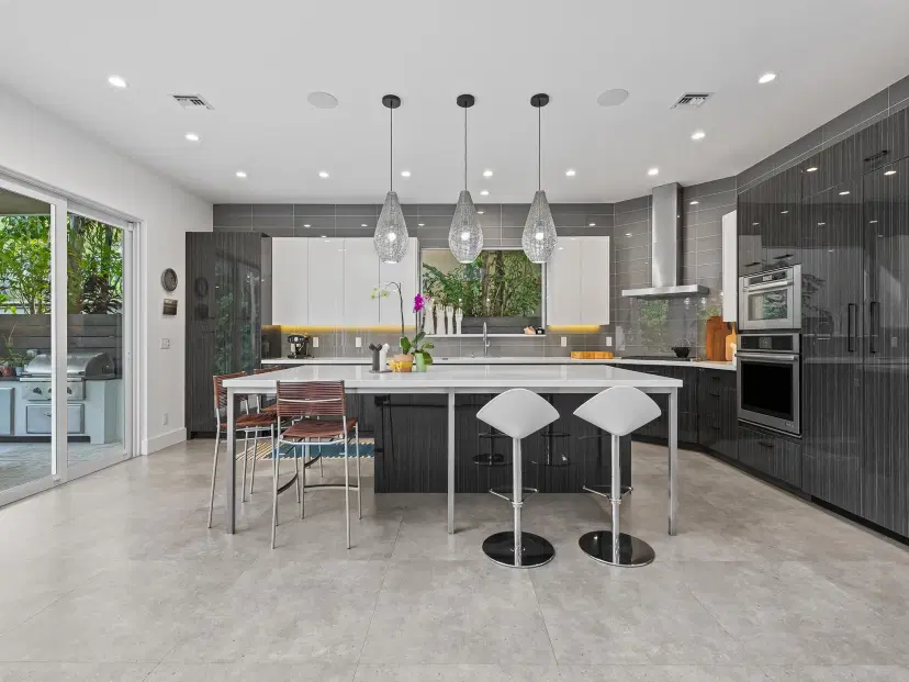 Picture of 1020 SE 13Th Terrace, Fort Lauderdale FL 33316