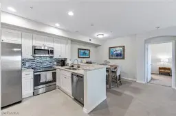 Picture of 13180 Bella Casa Cir 379, Fort Myers, FL 33966