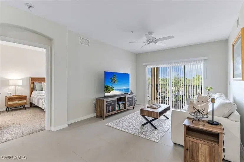 Picture of 13180 Bella Casa Cir 379, Fort Myers FL 33966