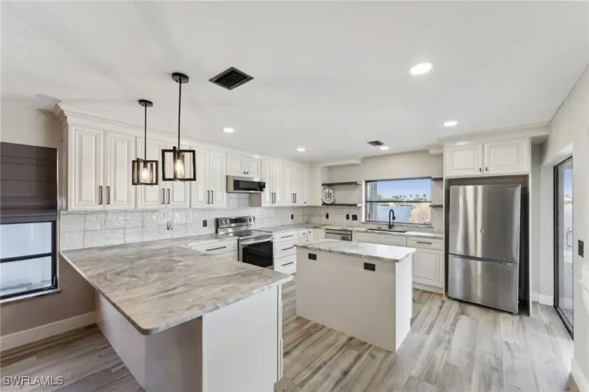 Picture of 703 SW 53Rd Ter, Cape Coral FL 33914