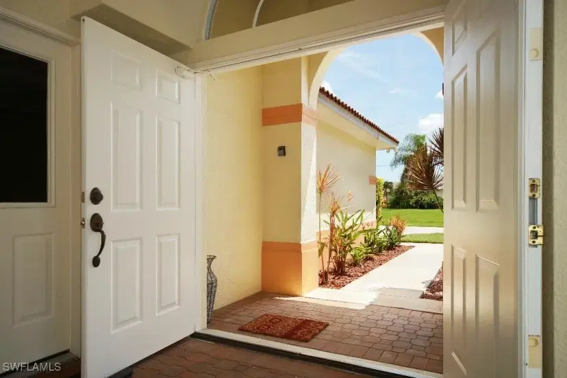 Picture of 2505 SW 38Th Ter, Cape Coral FL 33914